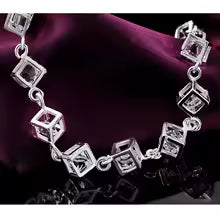 Zyra | Bracciale in argento con zirconi quadrati