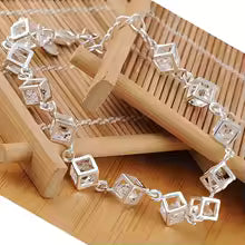 Zyra | Bracciale in argento con zirconi quadrati